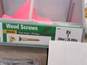 lot 1340 image: Lot of (250) Hillman Brass Wood Screws 8x1  Flat Head  Phillips Drive #H385702