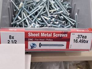 lot 1345 image: Lot of (220) Hillman Zinc Sheet Metal Screws 8x2-12  Pan Head  Phillips Drive #H80130
