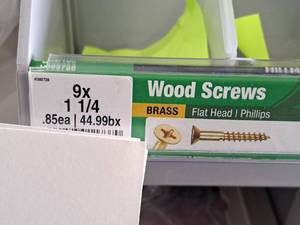lot 1352 image: Lot of (120) Hillman Brass Wood Screws 9x1-14  Flat Head  Phillips Drive #H385728