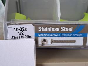 lot 1370 image: Lot of (300) Hillman Stainless Steel Machine Screws 10-32x12  Oval Head  Phillips Drive #H825932