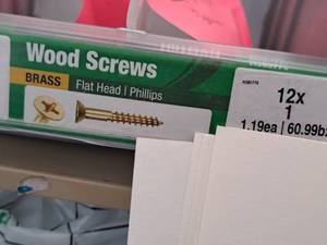 lot 1438 image: Lot of (200) Hillman Brass Wood Screws 12x1  Flat Head  Phillips Drive #H385770