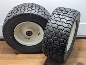 lot 18 image: Pair 16x6.50-8 Wheels max 30psi