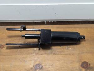 lot 138 image: Forcome - Power Unit - SNW57749-14 - Hydraulic Cylinder