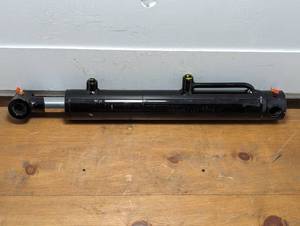 lot 181 image: Large Lift Arm Hydraulic - 24 Total Length