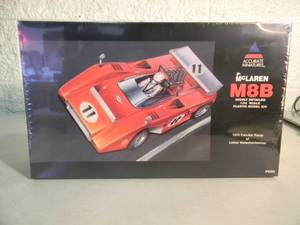 ACCURATE MINIATURES HIGHLY DETAILED 124 SCALE SEALED PLASTIC MODEL KIT - McLAREN M8B #5003 - FANTASTIC PIECE - NICE - NEW IN BOX - SEE PICTURES