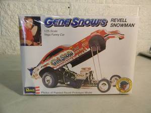 REVELL 125 SCALE SEALED PLASTIC MODEL KIT - VEGAS FUNNY CAR Gene Snow REVELL SNOWMAN - GREAT PIECE - NICE - NEW IN BOX - SEE PICTURES