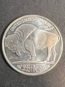 lot 52 image: 1 TROY OZ .999 FINE SILVER BUFFALO INDIAN ROUND