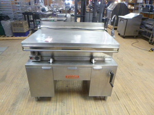 lot 9 image: Vulcan Braising Pan