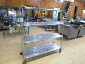 lot 17 image: Metal Shelving on Wheels
