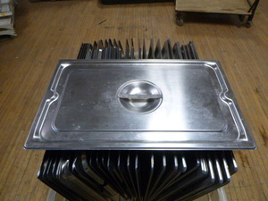 lot 37 image: 28 Stainless Steam Table Lids
