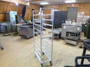 lot 47 image: Pan Rack on Wheels