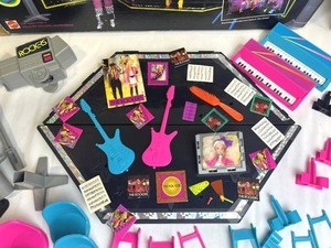 lot 39 image: 1985 Barbie and the Rockers Hot Rockin Stage