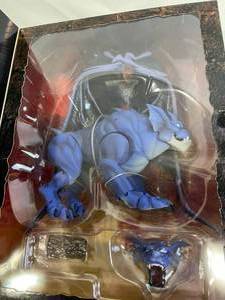 lot 94 image: NECA - Gargoyles 7-inch Bronx Action Figure (New Sealed)