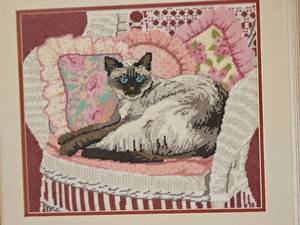 lot 125 image: Siamese Cat Needlework Frame Decor Work