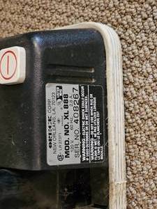 lot 131 image: Oreck Xl 888 Bag Vacuum