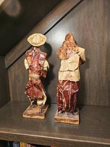 lot 136 image: Vintage Mache Field Worker Figures