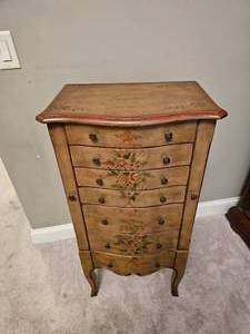 lot 67 image: Standing French Provincial Jewelry Armoire