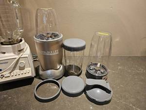 lot 232 image: Powered Blender Kitchen Accessories