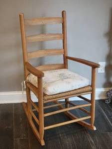lot 249 image: Classic Ladder Back Rocking Chair with Rush Seat