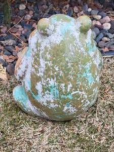 lot 269 image: Awesome Ceramic Garden Sculpture - Fat Frog