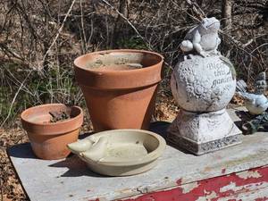 lot 299 image: Timeless Weathered Garden Decor Collection (6)