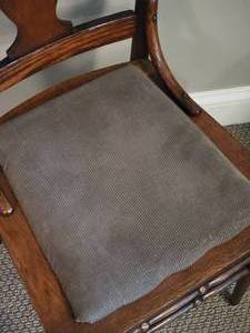 lot 195 image: Vintage Handcarved Accent Chair