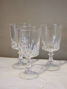 lot 216 image: Brilliant Fine Cut Glass Wine Goblets (11)