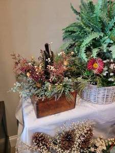 lot 223 image: Delightful Springtime Faux Flower Bouquet Decor Collection