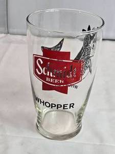 lot 93 image: Schmidt Beer Whopper Glass Northern Pike