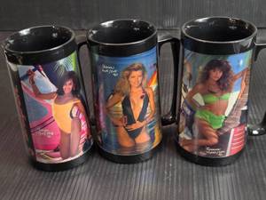 lot 133 image: Lot of 3 Snap-on Mugs 1990