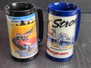 lot 135 image: Lot of 2 Snap-on Mugs