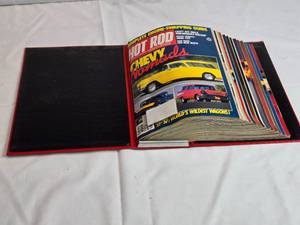 lot 187 image: Full Year 1980 Hot Rod Magazine in Magazine Binder