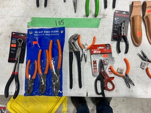 PLIERS LOT $ 110 RETAIL VALUE