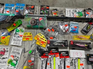 TABLE FULL WALLEYE TACKLE