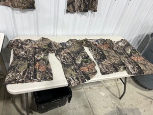 MENS CAMO CLOTHING MLXL2XL $560 RETAIL VALUE