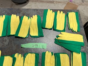 25 PAIR OF WORK GLOVES