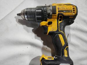 lot 52 image: 2 Dewalt 20 Volt 12 Drill Drivers