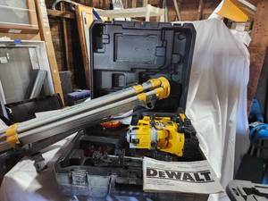 lot 58 image: Dewalt model DW073 Rotary laser
