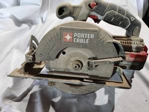lot 70 image: Porter Cable 20 Volt Circular Saw