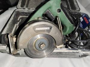 lot 121 image: Masterforce 4 10 AMP Handheld Tile Saw