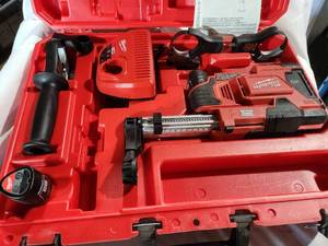lot 145 image: Milwaukee Hammervac Dust Extractor