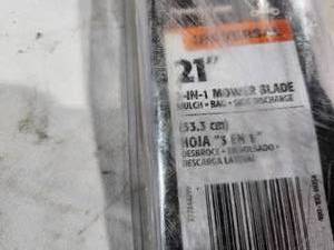 lot 194 image: New 21 Mower Blade