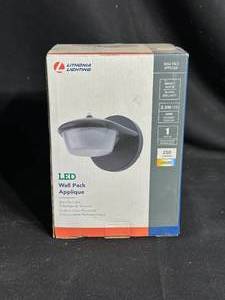 lot 153 image: Lithonia Lighting 6 in. 1-Light Bronze Integrated LED Outdoor Barn Light Sconce with Dusk to Dawn Photocell