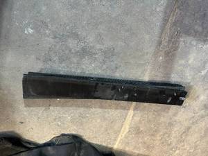 lot 170 image: 4pcs Soffit Strip Vent Black 38x4x.5
