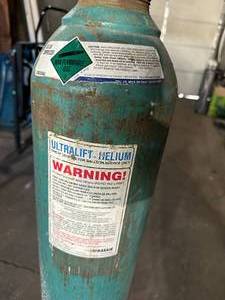 lot 270 image: Helium Tank