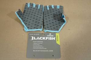 lot 41 image: Blackfish Fishing Sun Gloves