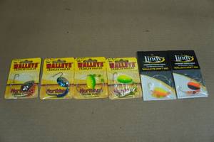 lot 97 image: Northland and Lindy Walleye Rigs