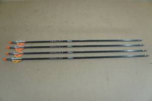 lot 138 image: Victory V-Force Carbon Arrows