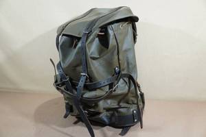 lot 142 image: WWII Era Waterproof US Army Rucksack