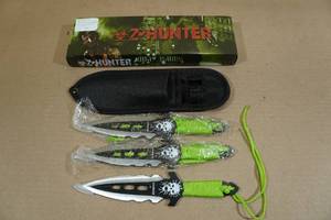 lot 162 image: Zombie Hunter Throwing Knife Set